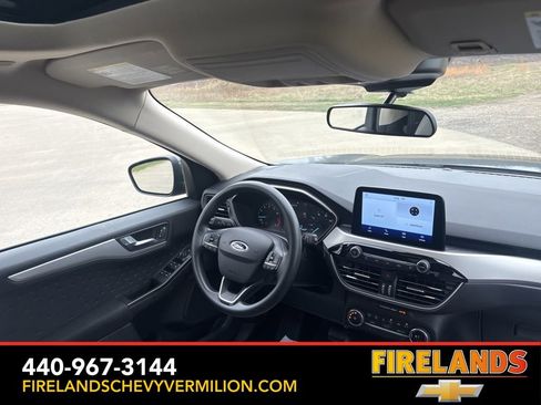 Used 2020 Ford Escape SE image 36