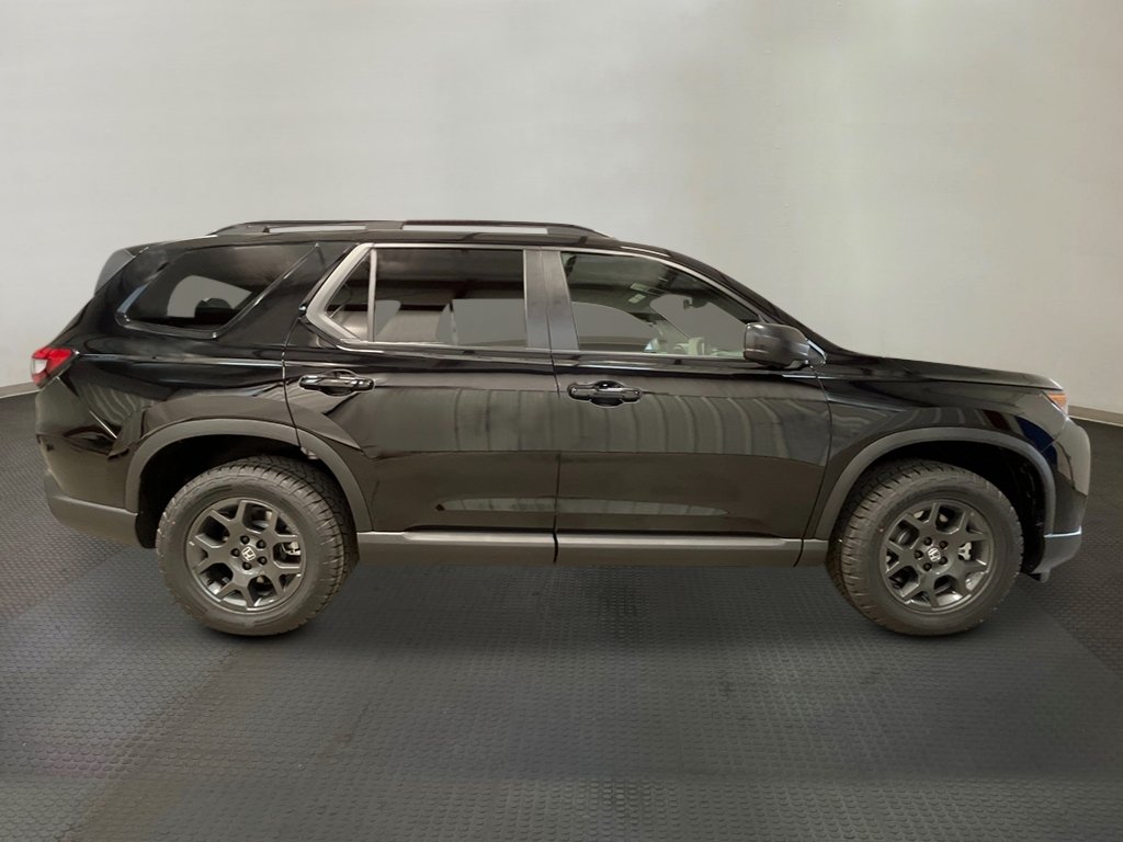 New 2026 Honda Pilot TrailSport image 8