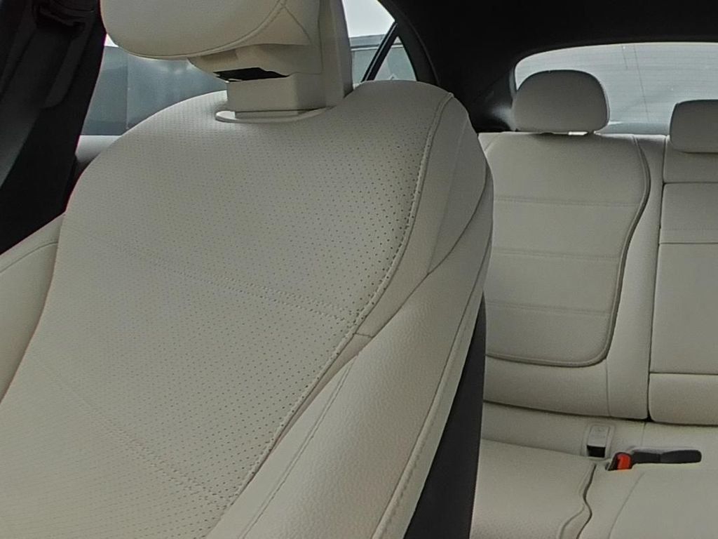 Used 2023 Mercedes-Benz C 300 Sedan w/ Exclusive Trim Package image 9