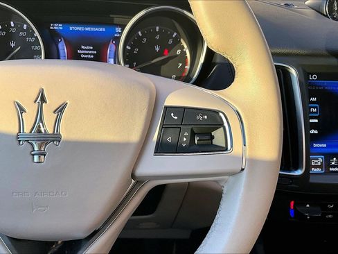Used 2017 Maserati Levante image 18