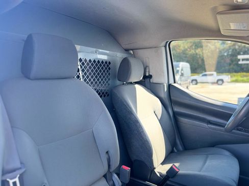 Used 2020 Nissan NV200 S image 44