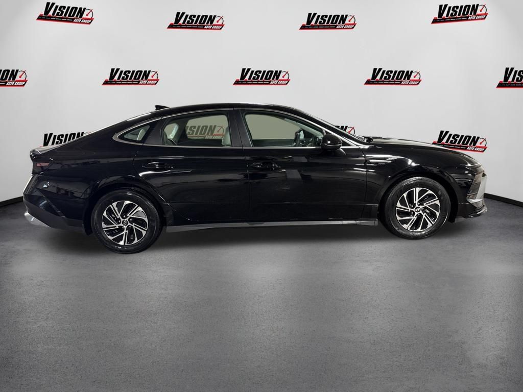 New 2026 Hyundai Sonata Blue FWD image 6