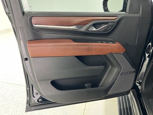 Used 2023 GMC Yukon Denali Ultimate image 20