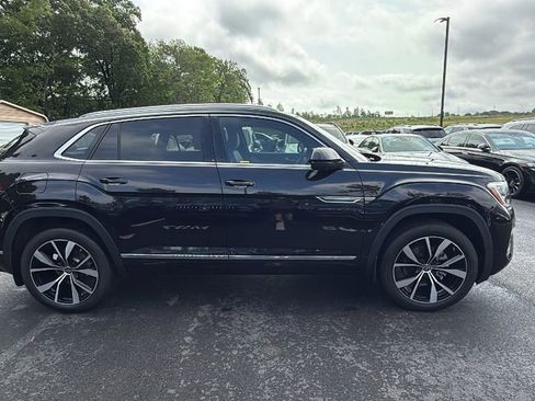 Used 2025 Volkswagen Atlas Cross Sport SEL Premium R-Line AWD/4WD image 3