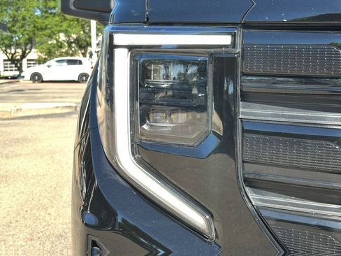 Used 2024 GMC Sierra 1500 Elevation w/ Preferred Package AWD/4WD image 49