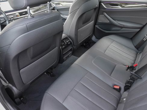 Certified 2023 BMW 530i xDrive w/ Premium Package image 32