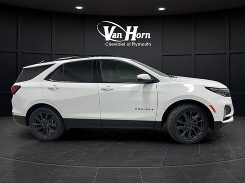 Used 2023 Chevrolet Equinox RS w/ RS Leather Package AWD/4WD image 8