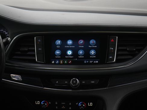 Used 2023 Buick Enclave Essence w/ Experience Buick Package AWD/4WD image 16