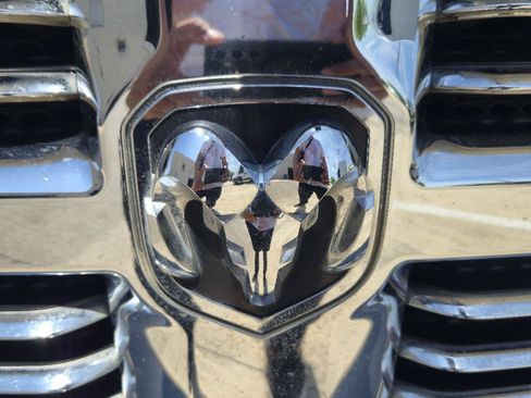 Used 2017 RAM 1500 Lone Star RWD image 9