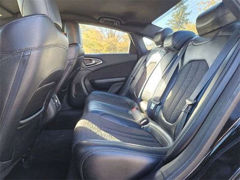 Used 2015 Chrysler 200 S w/ Comfort Group image 25