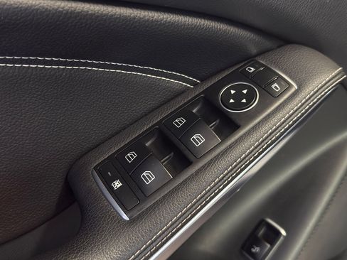 Used 2019 Mercedes-Benz GLA 250 4MATIC image 14