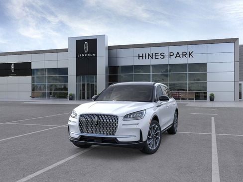 New 2026 Lincoln Corsair Premiere image 2