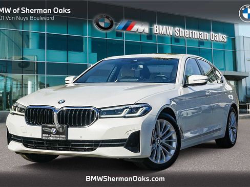 Certified 2023 BMW 530i w/ Premium Package image 1