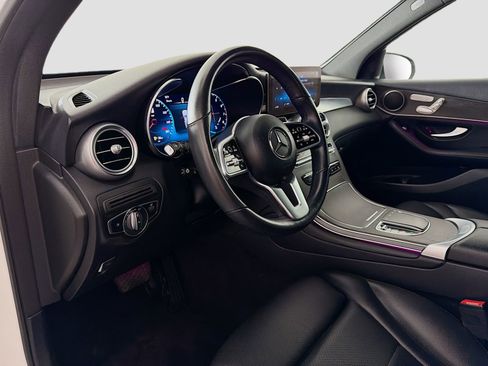Used 2022 Mercedes-Benz GLC 300 4MATIC image 10