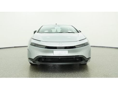 New 2026 Toyota Prius LE FWD image 31