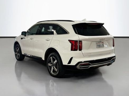 Used 2023 Kia Sorento EX FWD image 5