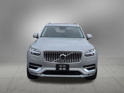 Used 2024 Volvo XC90 B5 Plus AWD/4WD image 9