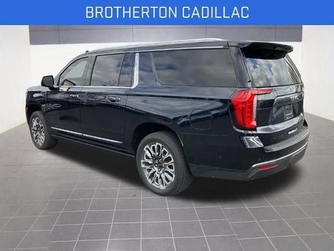 Certified 2023 GMC Yukon XL Denali Ultimate AWD/4WD image 11