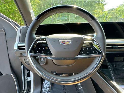 Used 2025 Cadillac Escalade Premium Luxury w/ Touring Package AWD/4WD image 16