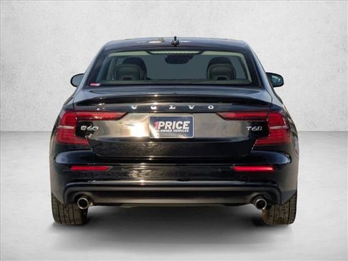 Used 2020 Volvo S60 T6 Momentum w/ Protection Package Premier image 7