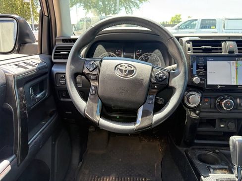 Used 2021 Toyota 4Runner Venture w/ Moonroof Package AWD/4WD image 8