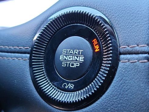 Certified 2023 Jeep Compass Limited image 16