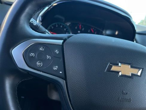 Used 2023 Chevrolet Traverse LT image 13