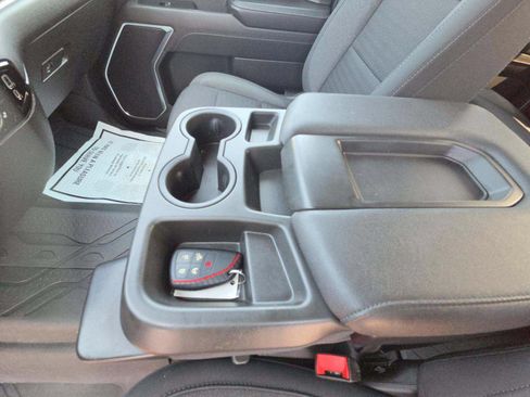 Used 2022 Chevrolet Silverado 1500 LT RWD image 13