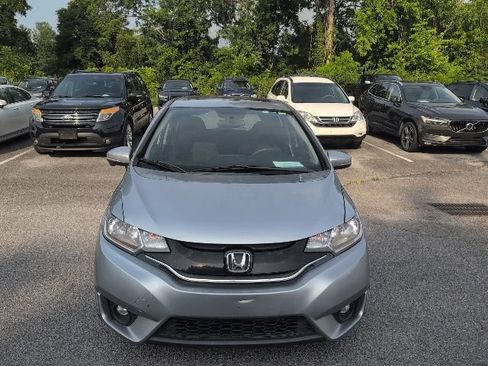 Used 2017 Honda Fit EX image 2