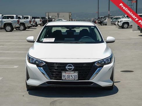Used 2024 Nissan Sentra SV FWD image 2