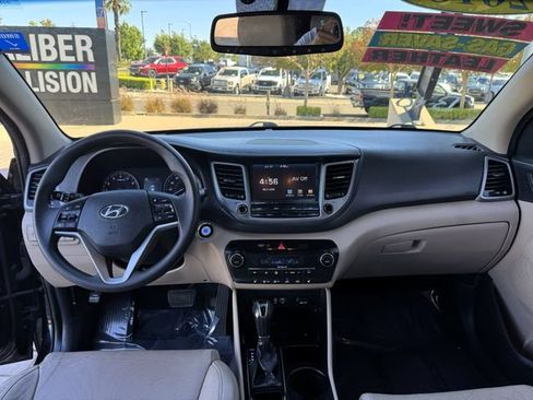 Used 2018 Hyundai Tucson SEL Plus AWD/4WD image 19