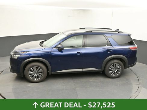 Used 2025 Nissan Pathfinder SV FWD image 43