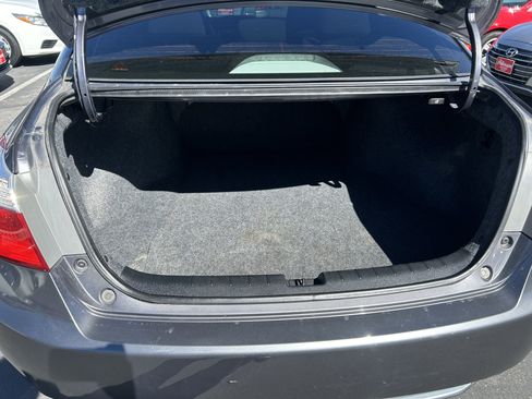 Used 2013 Honda Accord EX image 9