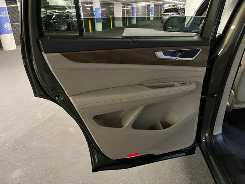 New 2026 Volkswagen Atlas SE image 21