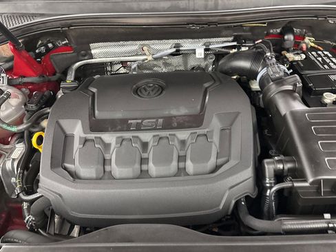 Used 2021 Volkswagen Tiguan SE image 31