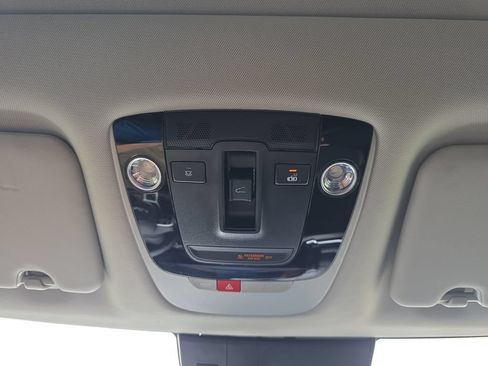 Used 2025 Kia Sportage EX w/ Premium Package FWD image 28