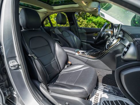 Used 2015 Mercedes-Benz C 300 4MATIC Sedan w/ Multimedia Package image 27