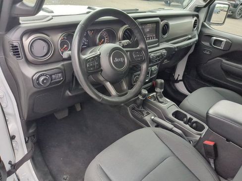 Used 2022 Jeep Wrangler Sport AWD/4WD image 10