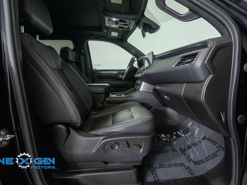 Used 2023 Chevrolet Suburban RST w/ Luxury Package AWD/4WD image 43