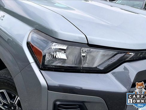 Used 2023 Chevrolet Colorado LT w/ LT Convenience Package II AWD/4WD image 27