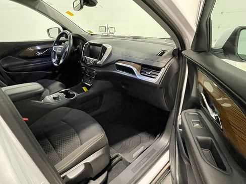 Used 2020 GMC Terrain SLE w/ Driver Convenience Package FWD image 24