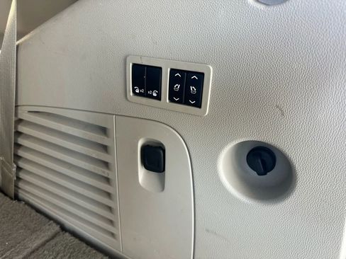 Used 2017 Cadillac Escalade Luxury image 21