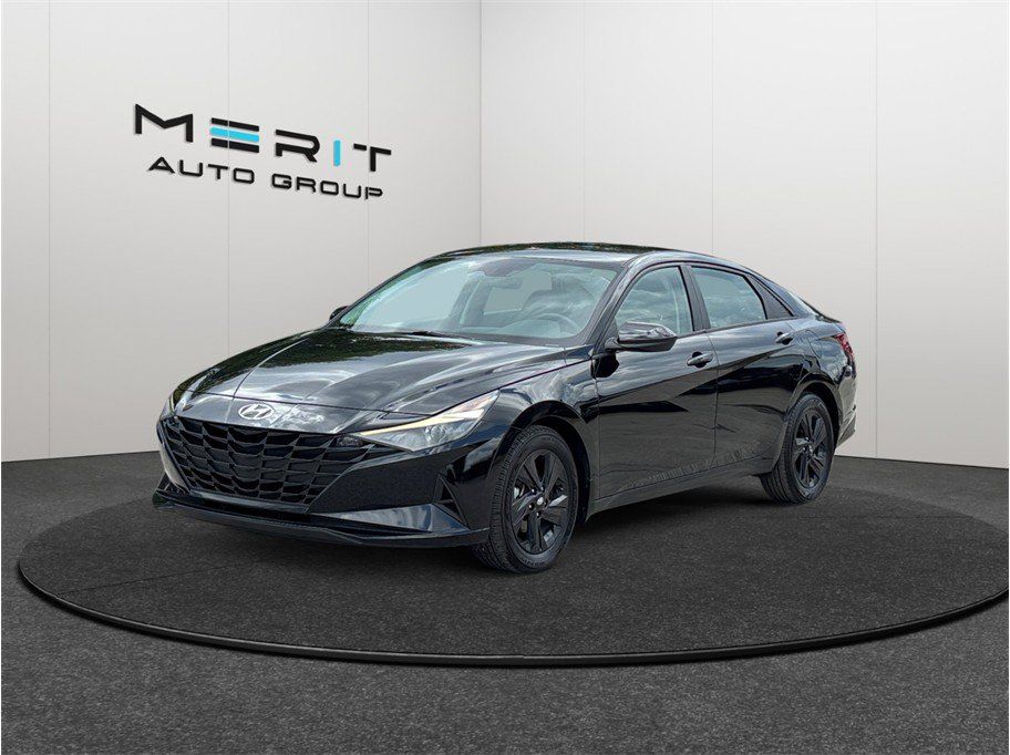 Used 2023 Hyundai Elantra SEL FWD image 4