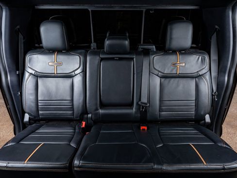 Used 2024 Ford F350 Platinum image 34