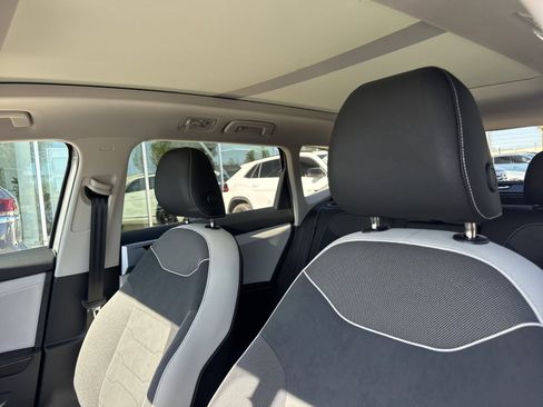 New 2026 Volkswagen Taos SE AWD/4WD image 14