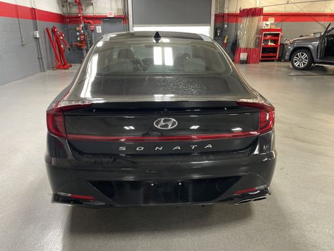 Used 2020 Hyundai Sonata SEL w/ Premium + Sunroof Package FWD image 10
