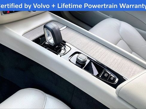 Used 2023 Volvo XC60 B5 Plus w/ Climate Package image 19