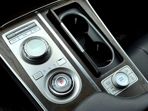 Used 2024 Genesis GV80 2.5T image 27