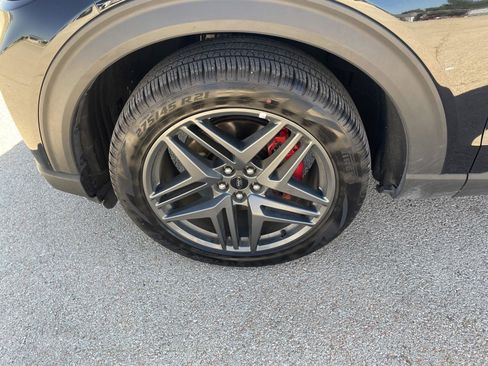 Used 2025 Ford Explorer ST-Line w/ ST-Line Street Pack image 33