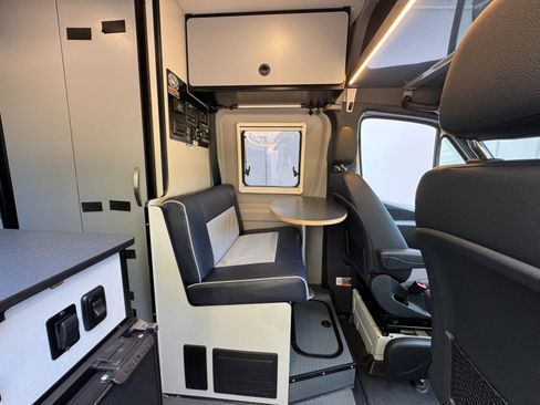 Used 2020 Mercedes-Benz Sprinter 2500 w/ Premium Plus Package image 48